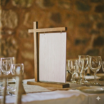 wooden-menu-card-stand